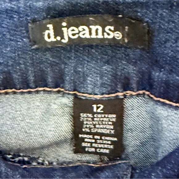 d. jeans Dark Wash Skinny Ankle Mid Rise Jeans Double Button Size 12 - Picture 3 of 8